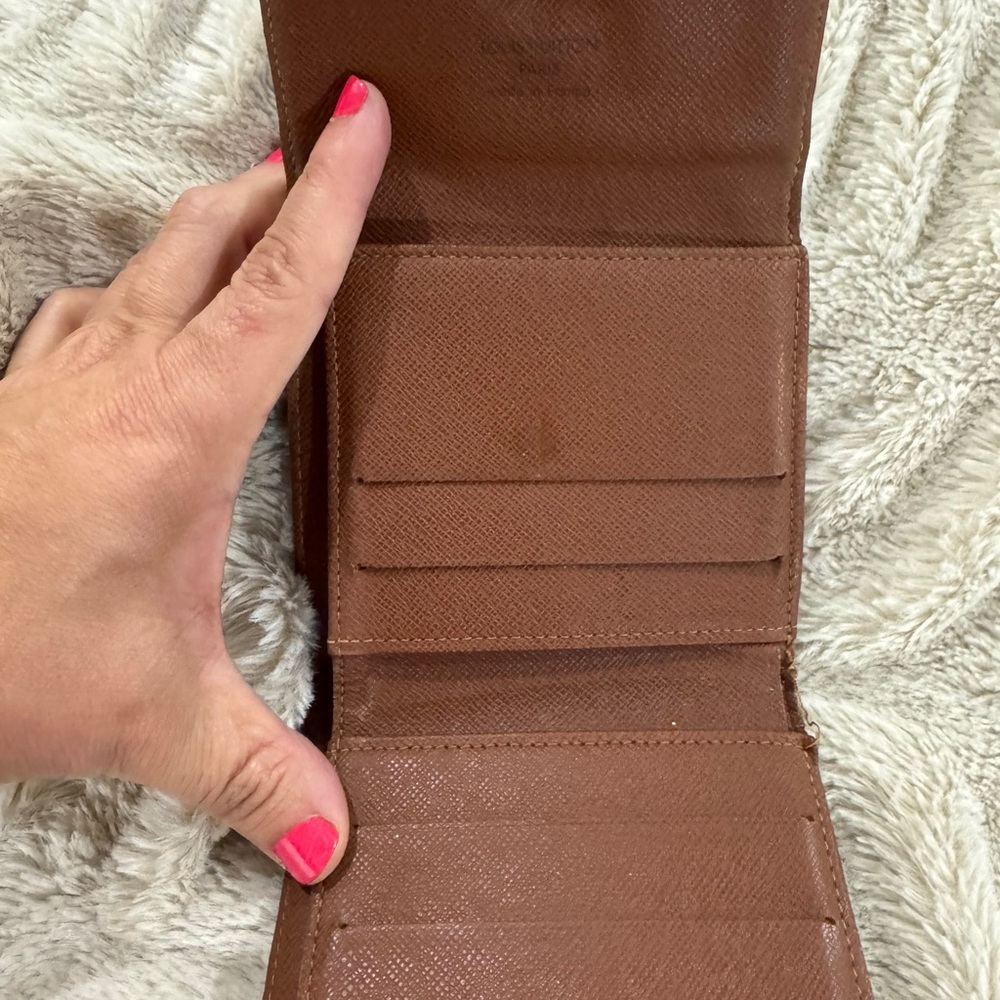 Louis Vuitton Monogram Bifold Snap Wallet - Picture 5 of 8